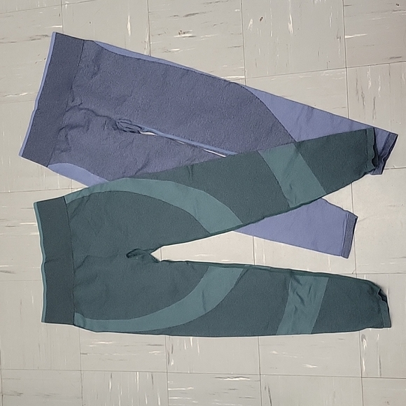 PINK Victoria's Secret Pants - Victoria's Secret PINK seamless leggings set of 2